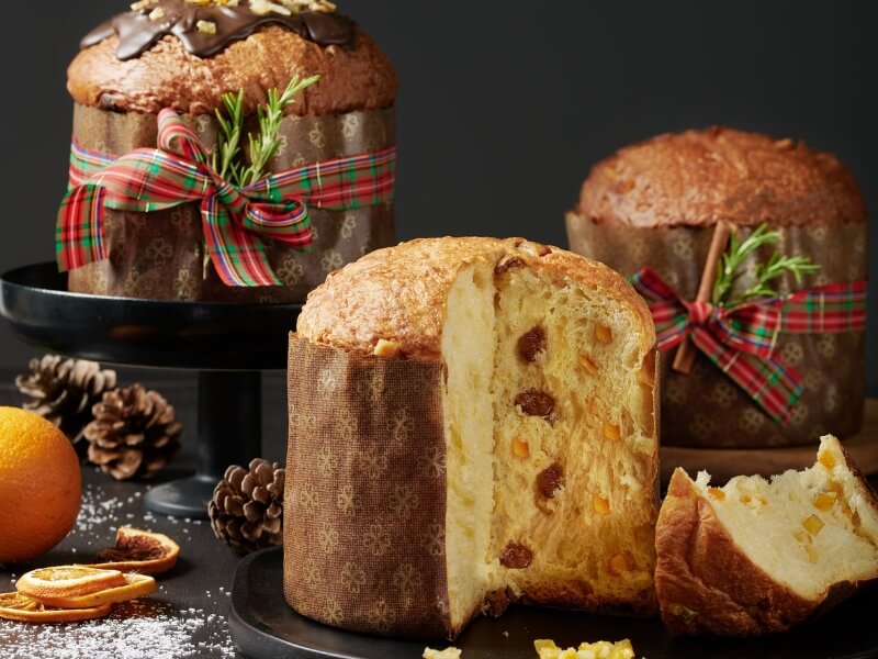 Loulis Mills_Ένα panettone στο ράφι, φέρνει τα Χριστούγεννα!